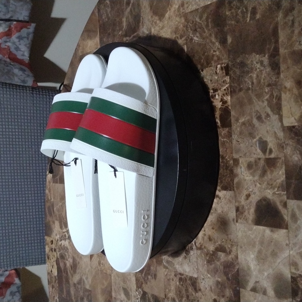 Gucci Slides - Picture 10 of 12